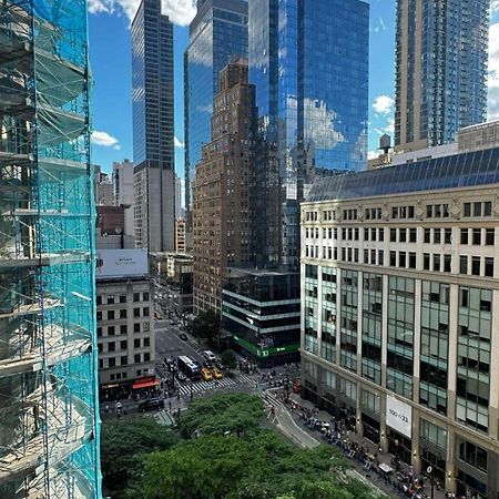 Spacious Master Bedroom In A 3Bedroom Apartment Next To Empire State Building With Great Street View - Available For 2Months Subletting New York Exterior photo